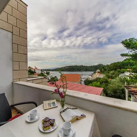 Πανσιόν Matana Pomena