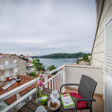 Πανσιόν Matana 3*