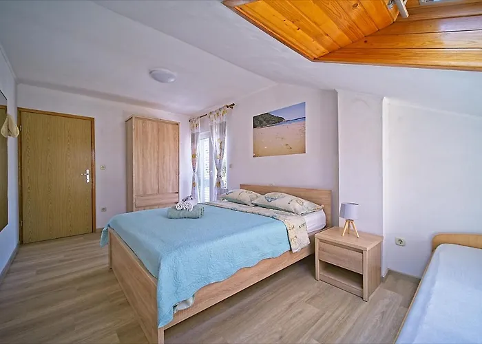 Matana Pensionat Pomena